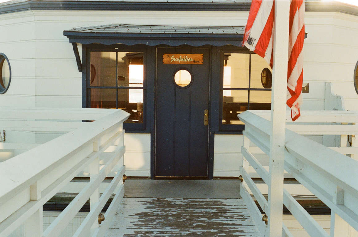 Walking The Docks – Newport Beach Boat Show