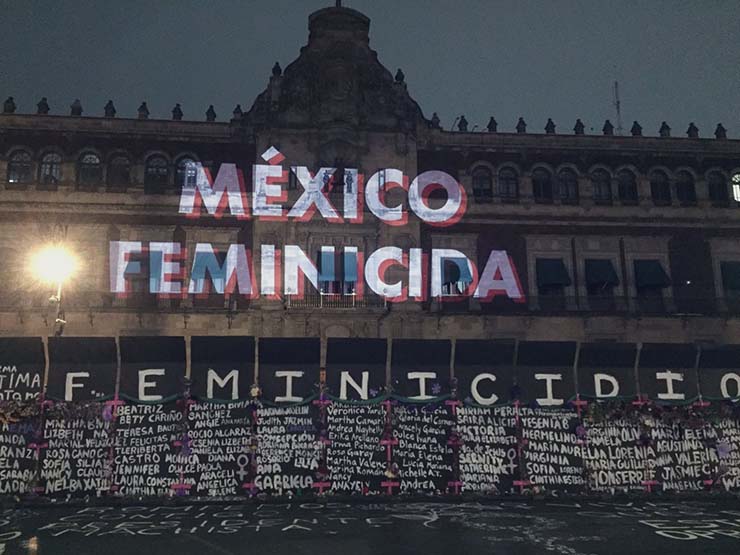 El muro que el gobierno de México instaló para el 8 de marzo