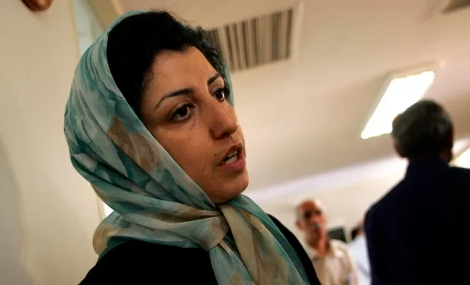 Narges Mohammadi, ganadora del Nobel de la Paz, condenada a 15 meses de prisión en Irán